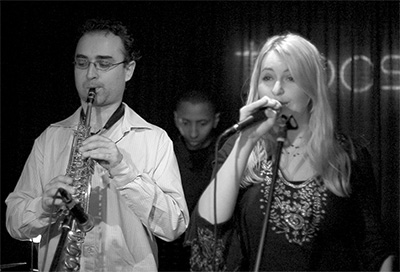 Omar Rodriguez Calvo, Inna Vysotska