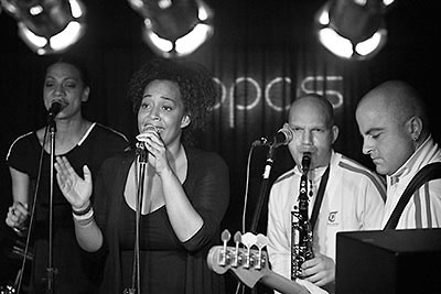 Senator Plus / Alison Degbe Cheri Kedida Felix „El Pistola“ Sittler Michal Bandak