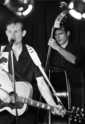 Chris Aron / Chin-Ge