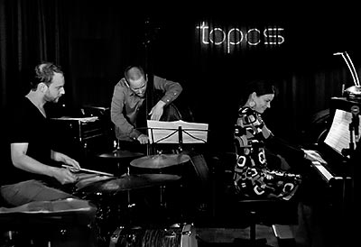 Laia Genc - Liaison Tonique