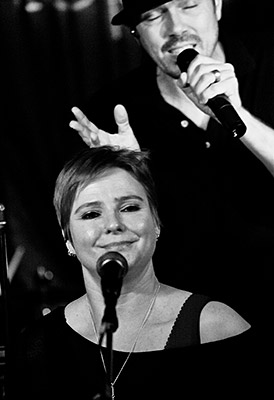 Annette Schmidt / Mac Barton