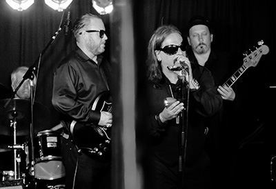 JOHNNY MASTRO & MAMA`S BOYS