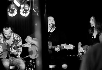 The Heavy Hitters Acoustic Project feat. Michael Vdelli