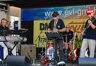 Lucky Old Quartett feat. Betty Braun