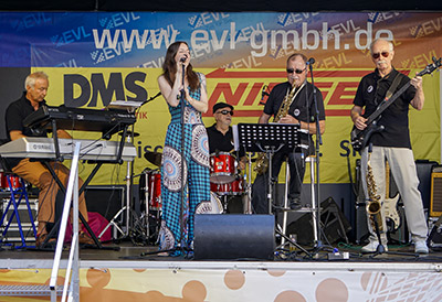 Lucky Old Quartett feat. Betty Braun