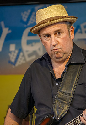 HB & the Random Players