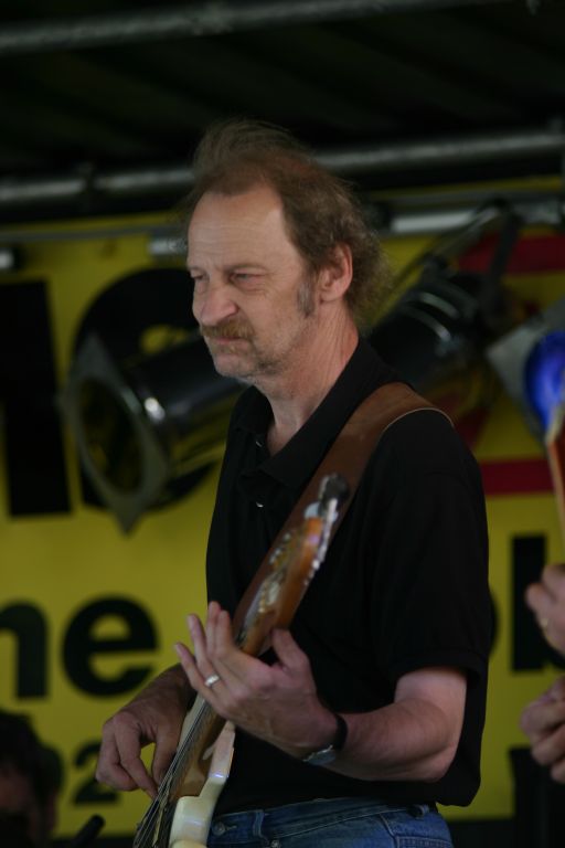 Tiny T. & The Big Ones