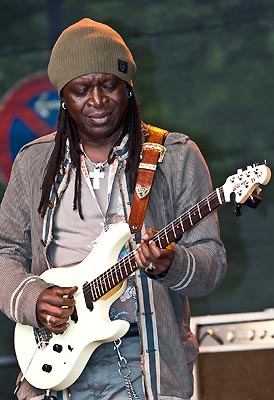 Spy Austin Play`s Hendrix