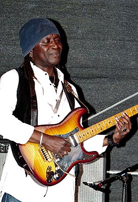 Spy Austin Play`s Hendrix