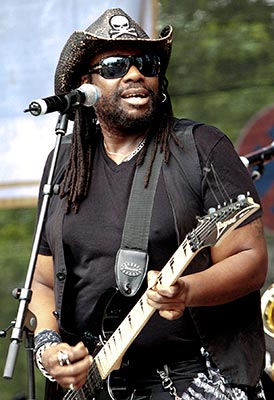 Coco Roadshow - Cologne Funkateers feat. Tate Simms