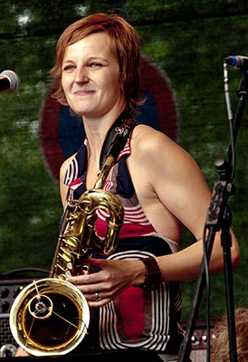 Coco Roadshow - Cologne Funkateers feat. Tate Simms