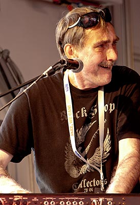 Phil & The Black Shadows