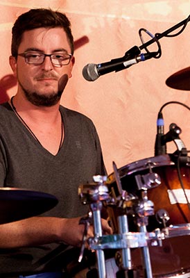 HB & the Random Players