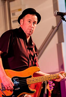 HB & the Random Players