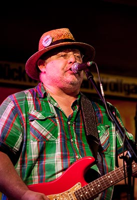 HB & the Random Players