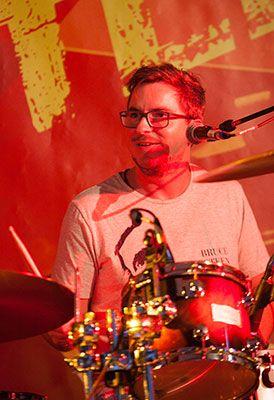 HB & the Random Players