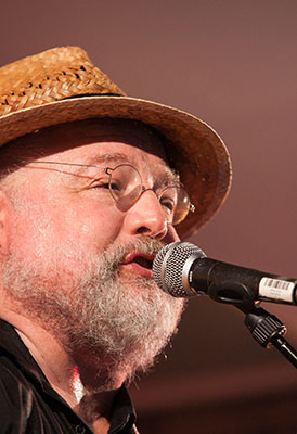 HB & the Random Players