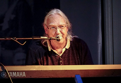 HB & the Random Players - feat. Mike Dirx