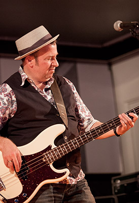 HB & the Random Players - feat. Mike Dirx