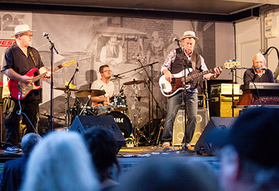 HB & the Random Players - feat. Mike Dirx