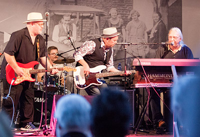 HB & the Random Players - feat. Mike Dirx