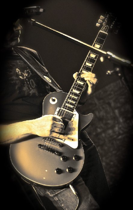 Solid Blues Machine © Nilles